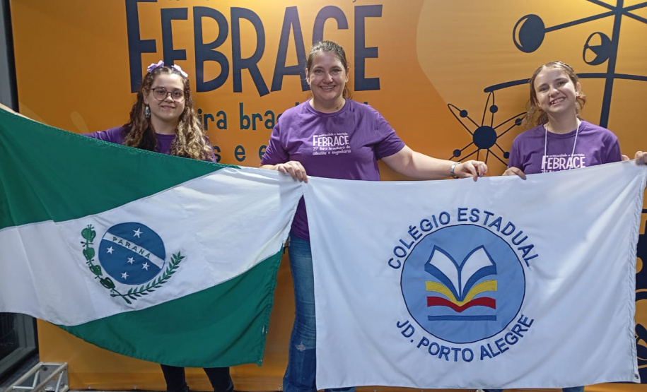 SEED ESTUDANTE PREMIADA MAIOR FEIRA DE CIÊNCIAS