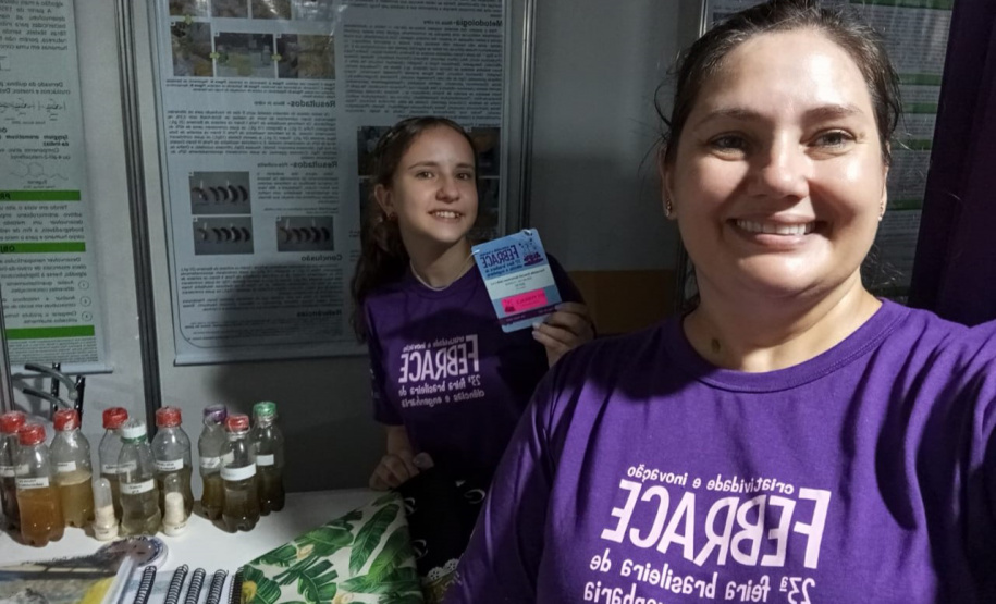 SEED ESTUDANTE PREMIADA MAIOR FEIRA DE CIÊNCIAS