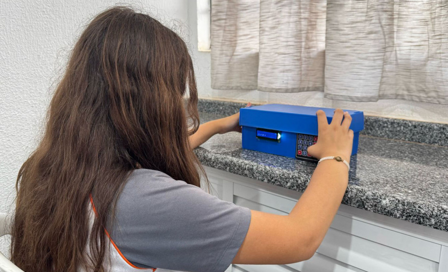 Estudantes de colégio estadual desenvolvem calculadora pedagógica para ajudar colegas a aprender tabuada