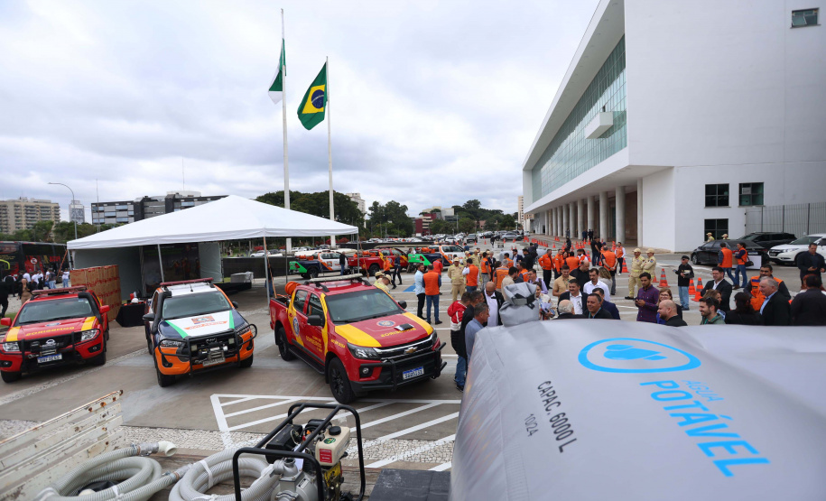 R$ 22 milhões: Estado entrega equipamentos a 100 municípios para combate a incêndios