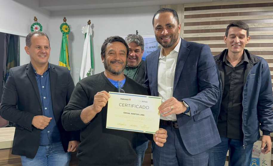 Qualifica Paraná forma mais de 60 alunos em cursos profissionalizantes em Tijucas do Sul e Agudos do Sul