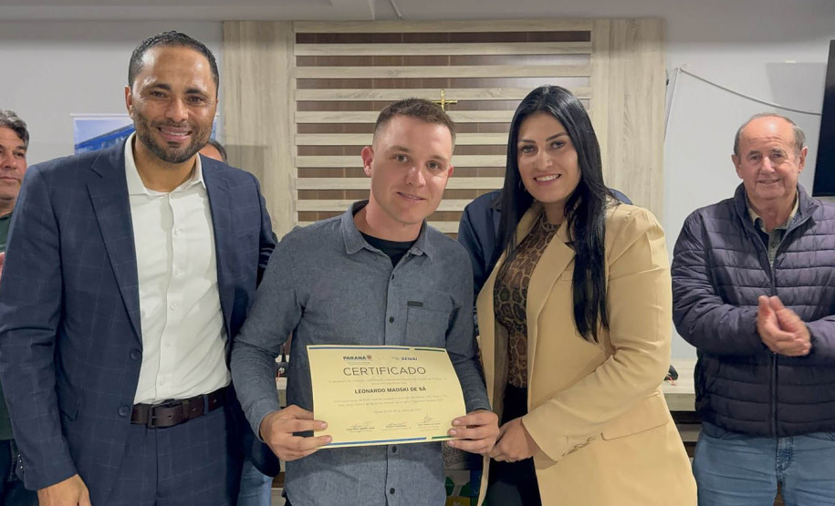 Qualifica Paraná forma mais de 60 alunos em cursos profissionalizantes em Tijucas do Sul e Agudos do Sul