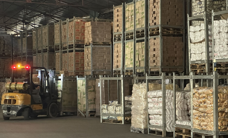 Governo do Paraná faz a entrega da 3ª remessa de produtos que compõem o cardápio escolar