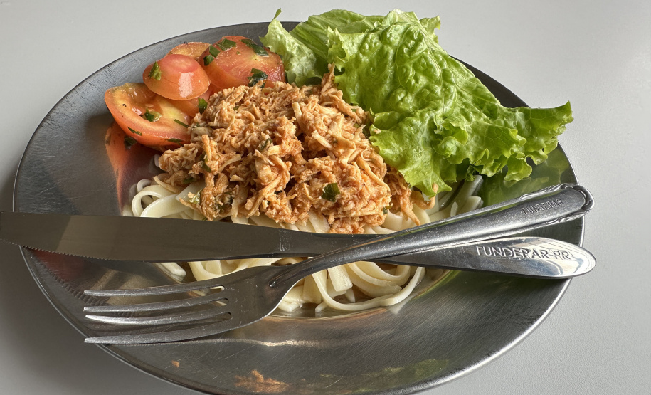 Governo do Paraná faz a entrega da 3ª remessa de produtos que compõem o cardápio escolar