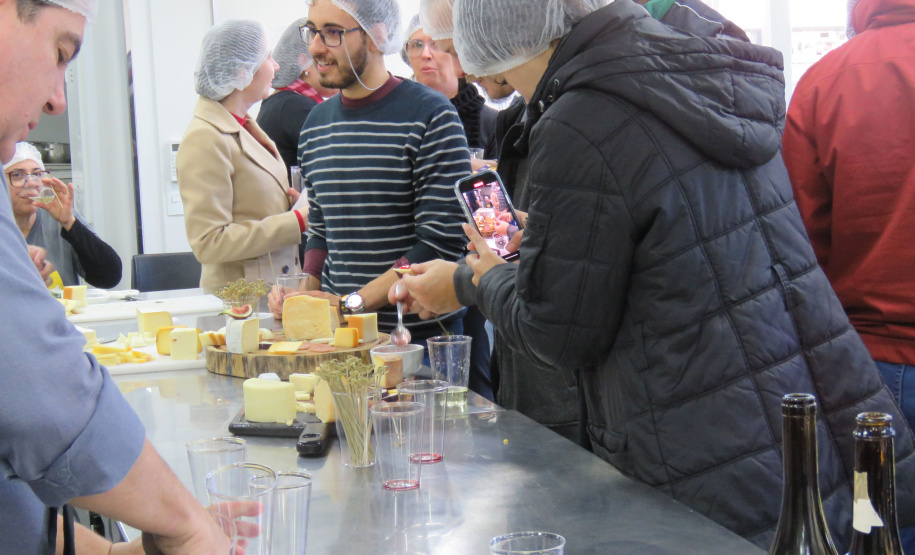 Ações da Adapar asseguram qualidade dos produtos do Prêmio Queijos do Paraná 2025