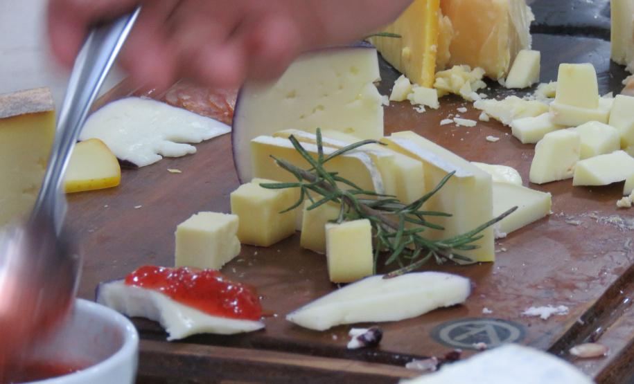 Ações da Adapar asseguram qualidade dos produtos do Prêmio Queijos do Paraná 2025