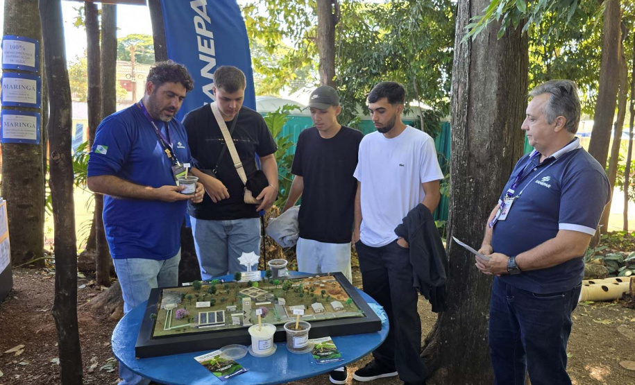 Lodo de Esgoto da Sanepar desperta interesse de visitantes da Expoingá