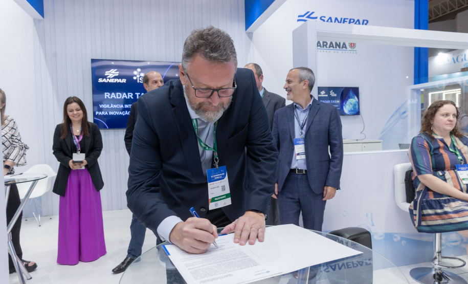 Sanepar anuncia programas de inovação durante Congresso da ABES