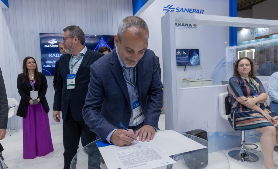 Sanepar anuncia programas de inovação durante Congresso da ABES