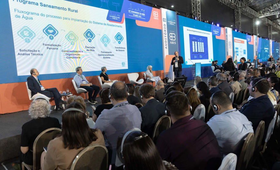 Diretor de Operações da Sanepar apresenta resultados do programa de Saneamento Rural do Paraná, que é diferenciado no país