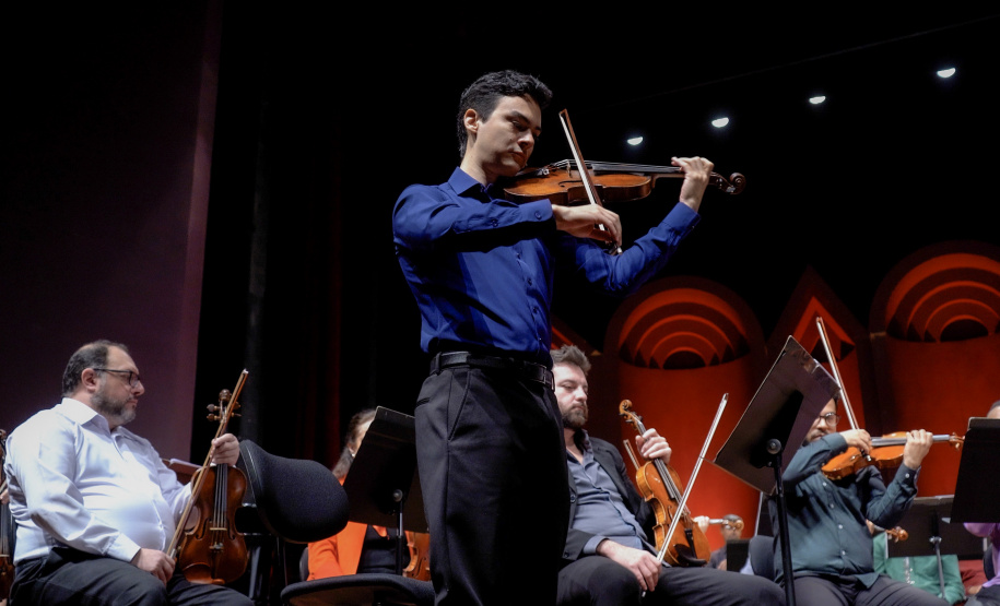 Famílias, movimentos, disposição no palco: confira como funciona uma orquestra sinfônica