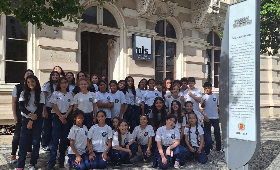 SEED - Paraná investe na educação cultural com nova liberação de recursos para visitas a museus