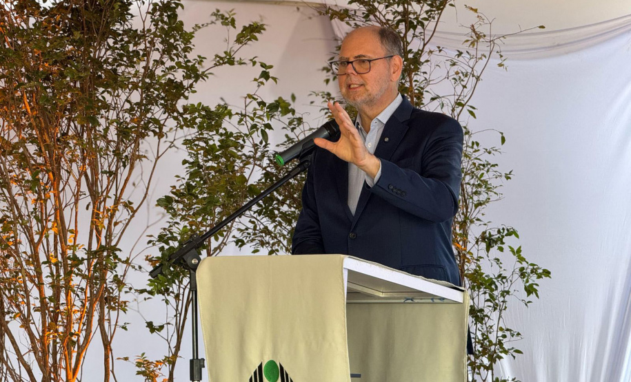 Com investimento de RPedra fundamental do Centro de Inovação Tecnológica da UEL é lançado