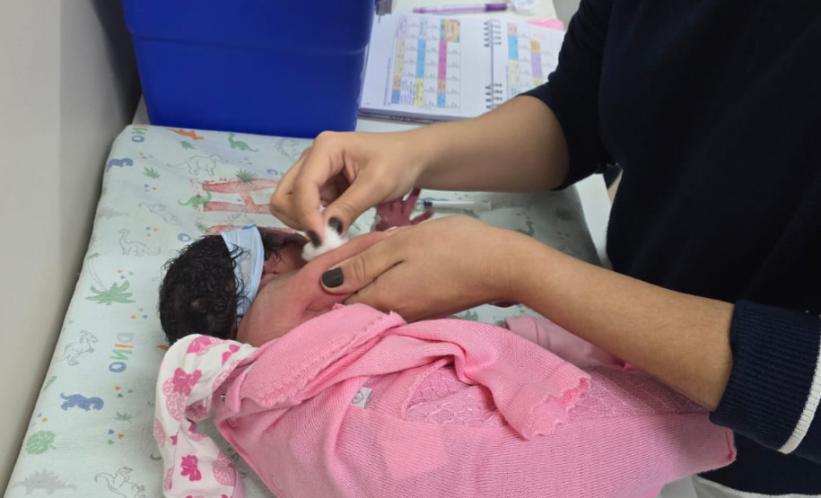 Maternidade do HU de Londrina inicia vacinação da BCG nos recém-nascidos
