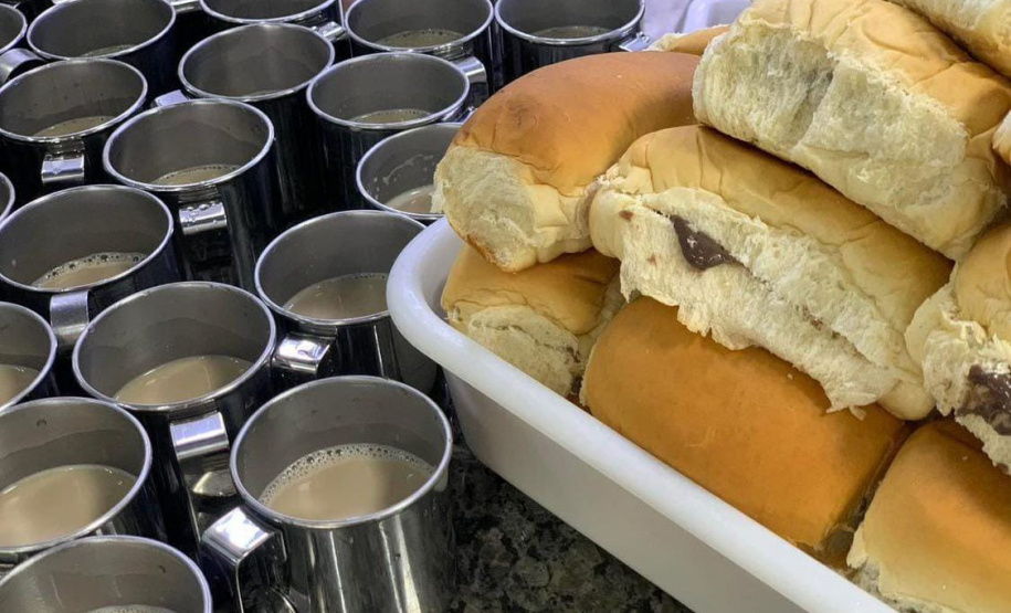 Governo do Paraná faz a entrega da 3ª remessa de produtos que compõem o cardápio escolar