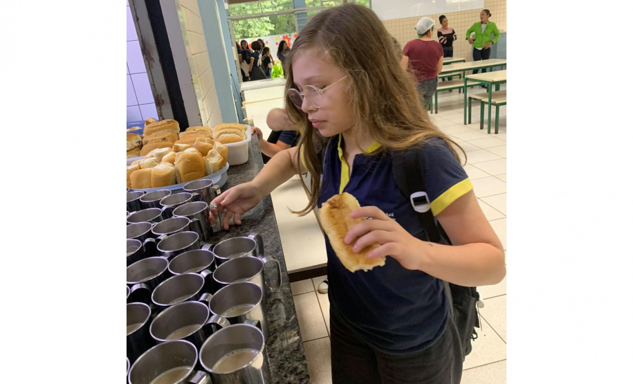 Governo do Paraná faz a entrega da 3ª remessa de produtos que compõem o cardápio escolar