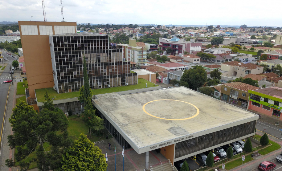 Copel recebe prefeito de Araucária, apresenta investimentos e alinha ações conjuntas no município