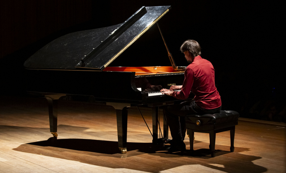 GUAÍRA - Rock ao Piano celebra os 50 anos dos clássicos de 1975 no Guairinha