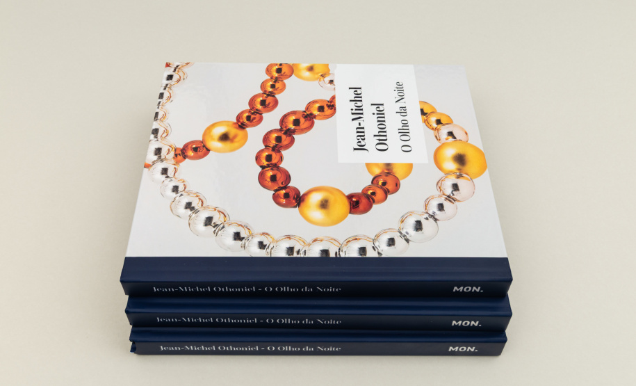 Catálogo da exposição de Jean-Michel Othoniel está disponível na MON Loja
