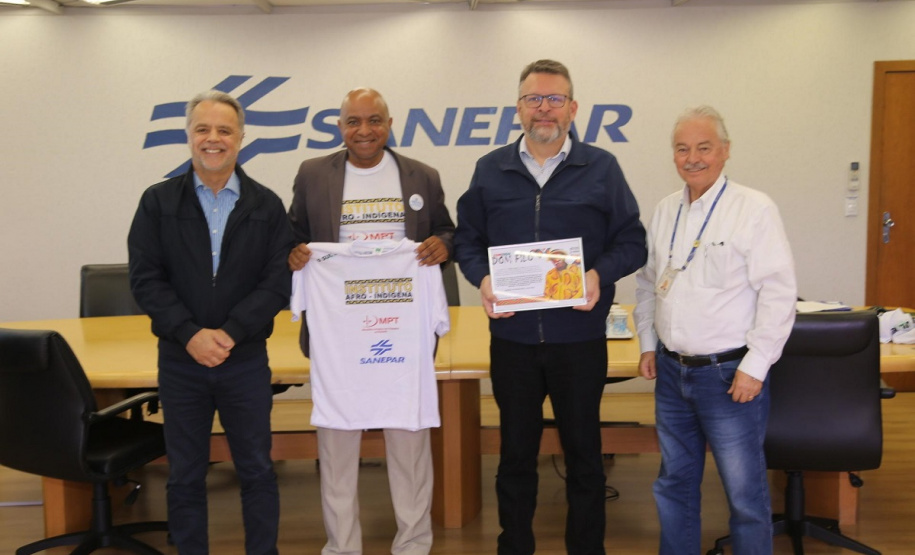 Sanepar recebe comenda do Instituto Afro-Indígena por ações de promoção da igualdade racial