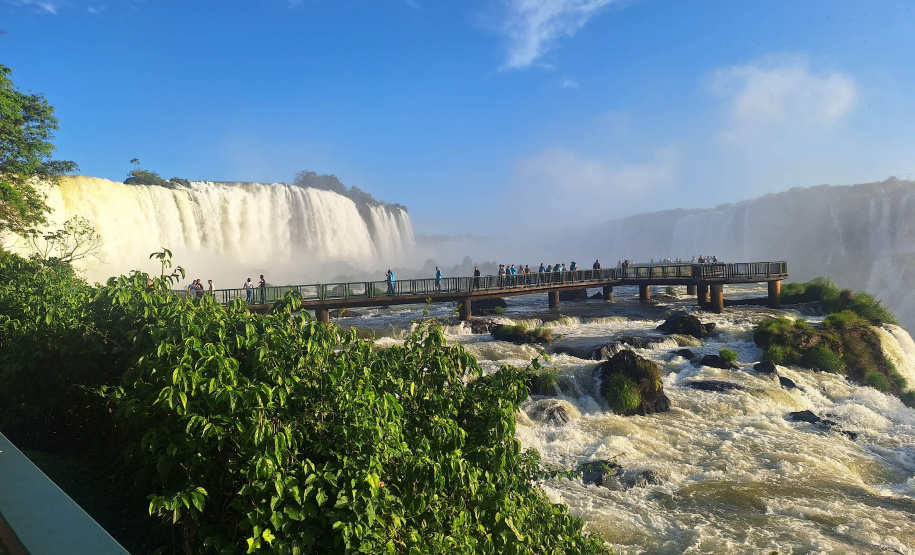 Foz do Iguaçu é um dos destinos de julho mais buscados por estrangeiros no Booking