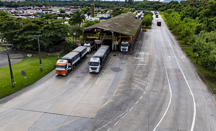 Porto de Paranaguá recebe o maior volume de caminhões da história no Pátio de Triagem