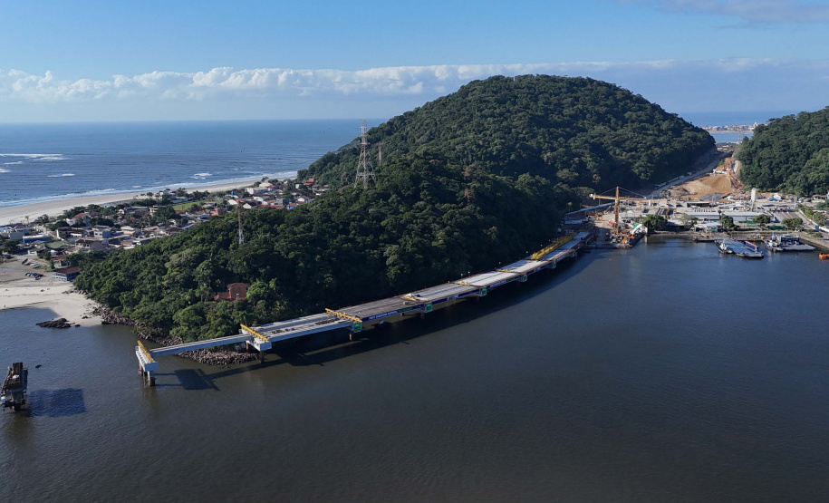 Dia do Trabalhador: as mãos que constroem a Ponte de Guaratuba