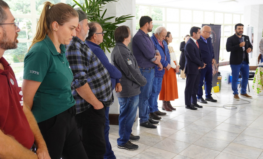 Adapar anuncia portaria inédita para regulamentar criação do Porco Moura no Paraná