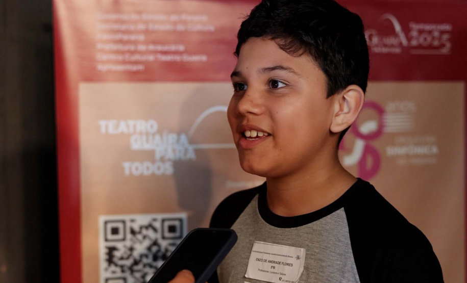 Enzo Flores, 10, também saiu da apresentação querendo saber mais sobre a Orquestra Sinfônica.