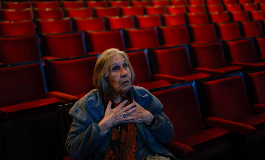 violonista Eleni Bettes.