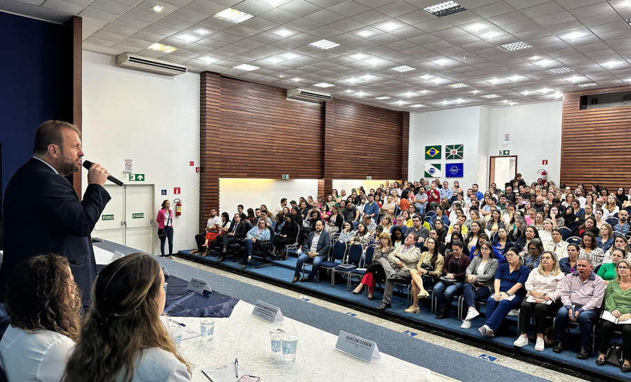 Estado reúne gestores e técnicos da assistência social para aprimorar conhecimentos e fortalecer ações