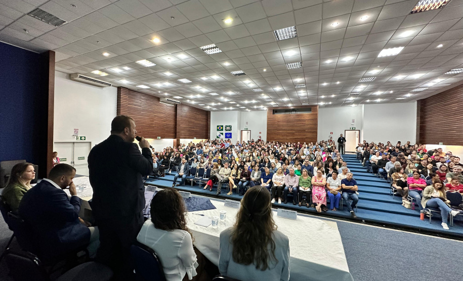 Estado reúne gestores e técnicos da assistência social para aprimorar conhecimentos e fortalecer ações