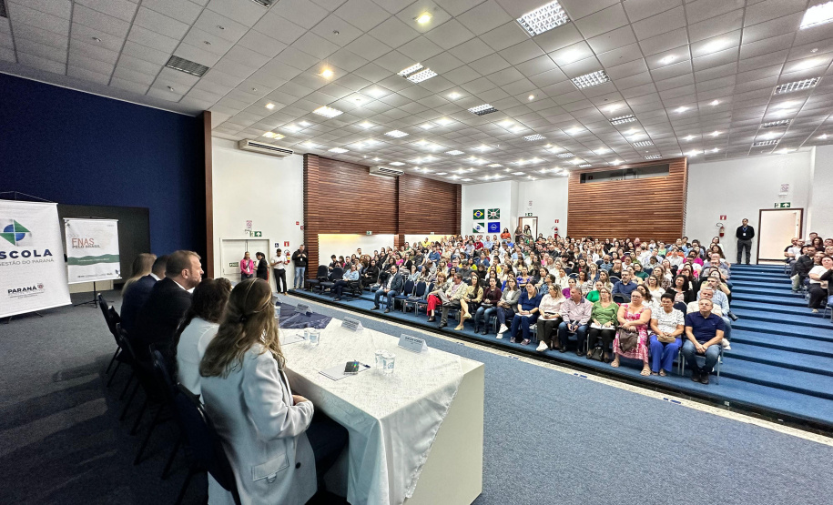 Estado reúne gestores e técnicos da assistência social para aprimorar conhecimentos e fortalecer ações