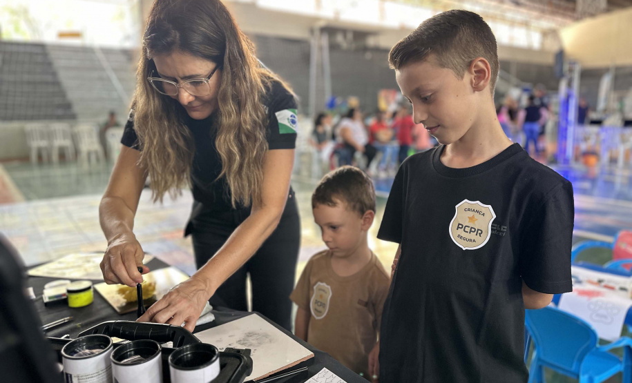 PCPR na Comunidade leva serviços de polícia judiciária a Ortigueira e Telêmaco Borba