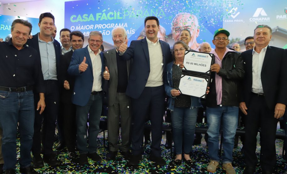 Casa Fácil Paraná chega a 110 mil famílias beneficiadas e investirá mais R$ 1,5 bilhão