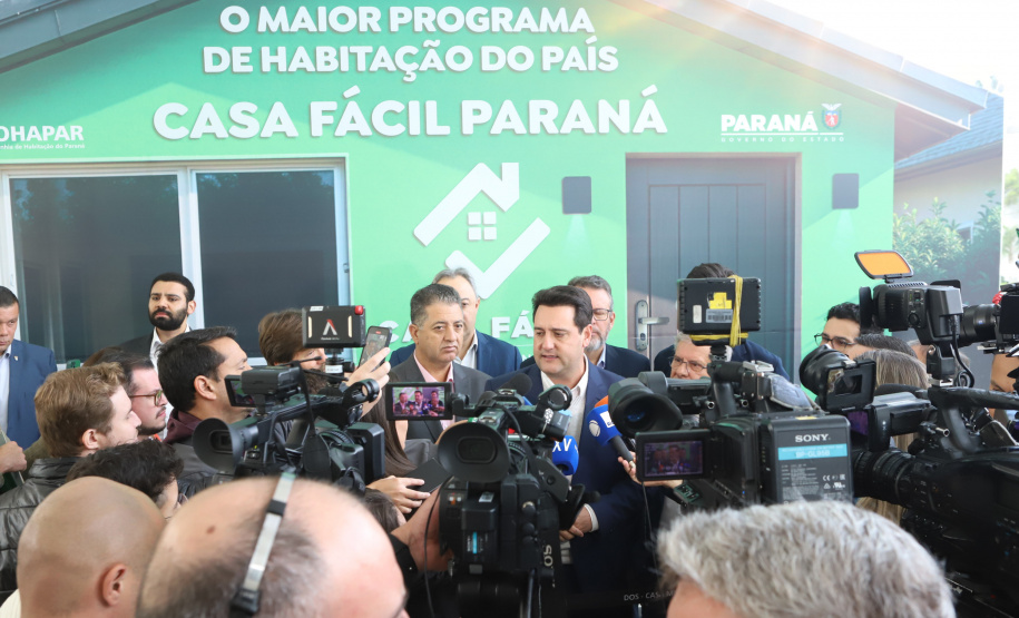 Estado assina contratos do Vida Nova para construir 2,5 mil casas para famílias de áreas de risco