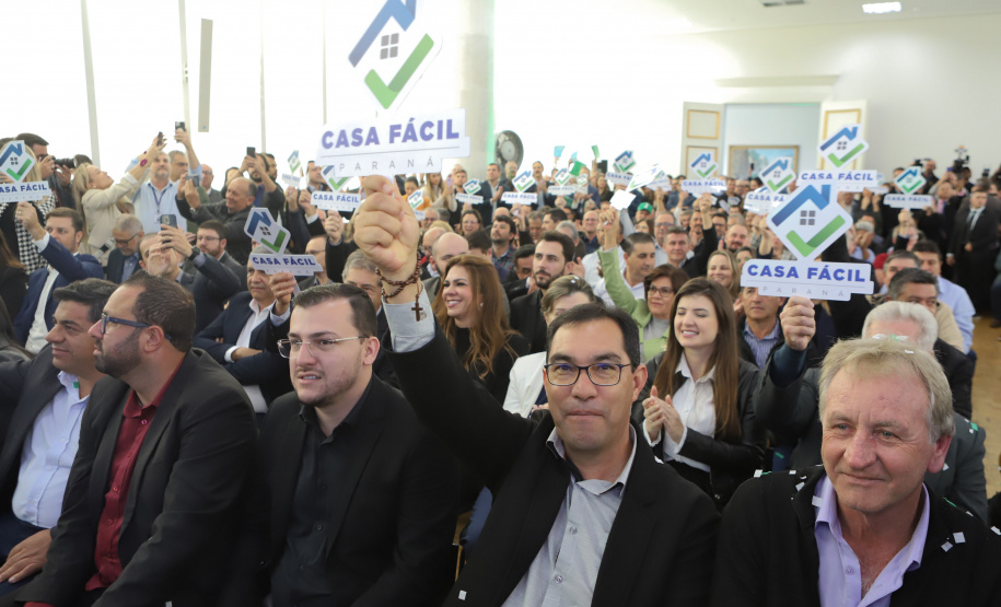 Estado libera R$ 533 milhões para cidades com até 25 mil habitantes atenderem famílias com casa própria