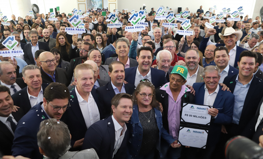 Paraná lança programa inédito no Brasil para idosos conquistarem o sonho da casa própria