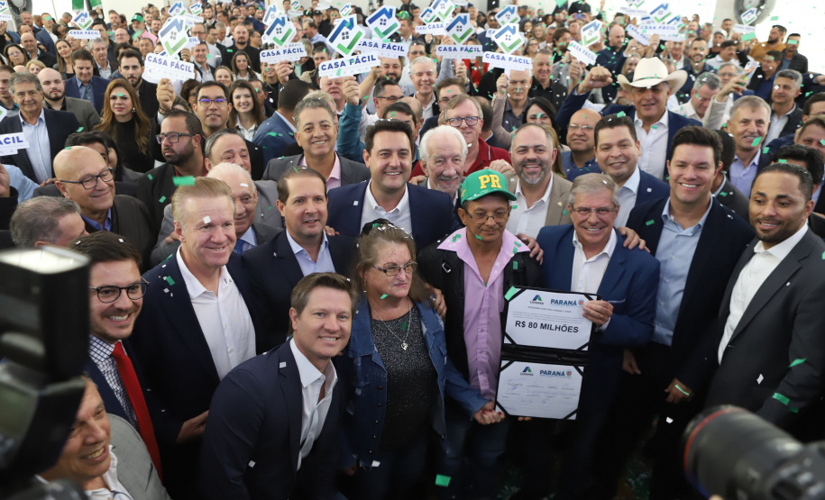 Paraná lança programa inédito no Brasil para idosos conquistarem o sonho da casa própria