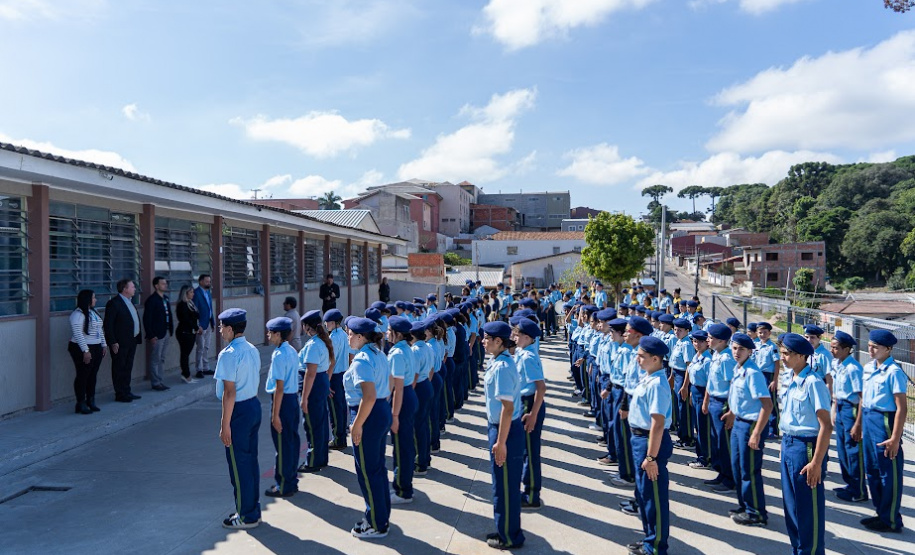 Nova estrutura do Colégio Profa. Rosa Frederica Johnson é entregue à comunidade de Almirante Tamandaré,com investimento de R$ 1,1 milhões do Governo do Estado
