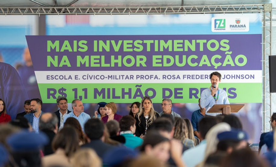 Nova estrutura do Colégio Profa. Rosa Frederica Johnson é entregue à comunidade de Almirante Tamandaré,com investimento de R$ 1,1 milhões do Governo do Estado