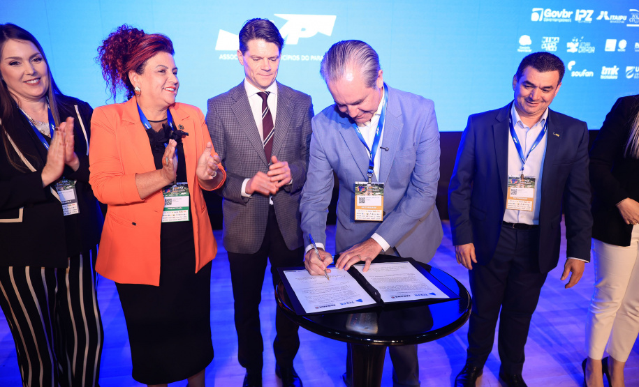 Estado e TCE-PR unem forças para impulsionar excelência na gestão pública municipal
