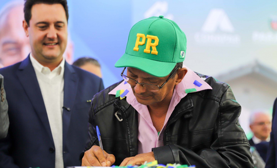 Paraná lança programa inédito no Brasil para idosos conquistarem o sonho da casa própria