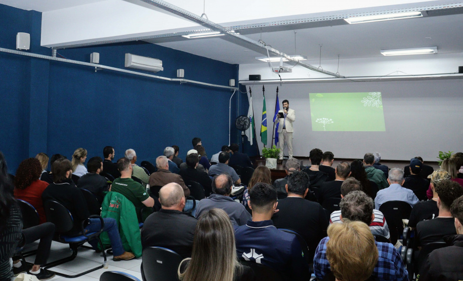 Paraná avança na internacionalização da erva-mate com novas parcerias e investimento