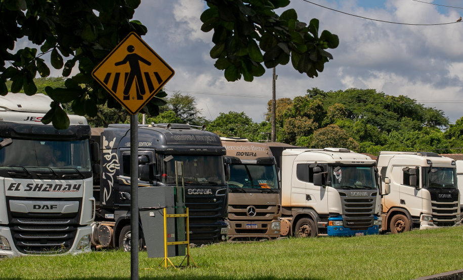 Porto de Paranaguá recebe o maior volume de caminhões da história no Pátio de Triagem