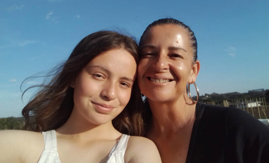 Saudade de casa: estudantes do Ganhando o Mundo vão passar o primeiro Dia das Mães fora do Brasil