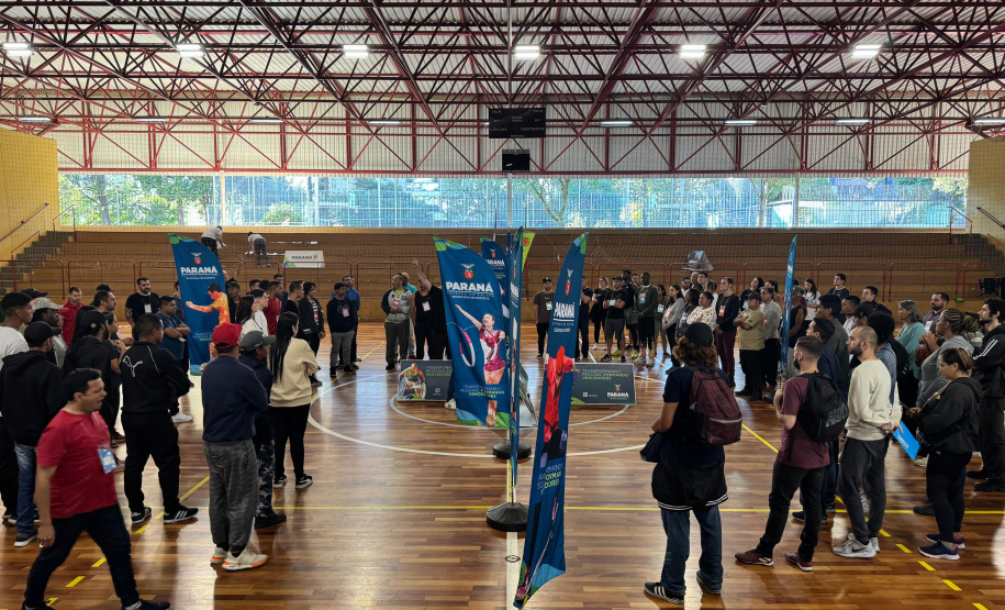 SETR - Ação de empregos em Curitiba usou modelo das Olimpíadas de Paris e teve mais de 100 participantes