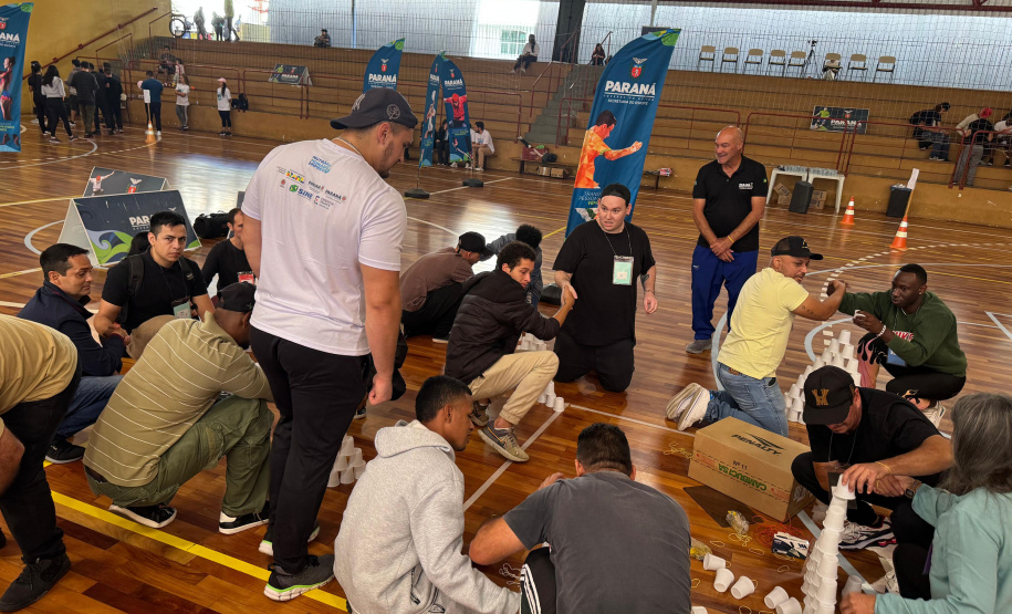 SETR - Ação de empregos em Curitiba usou modelo das Olimpíadas de Paris e teve mais de 100 participantes