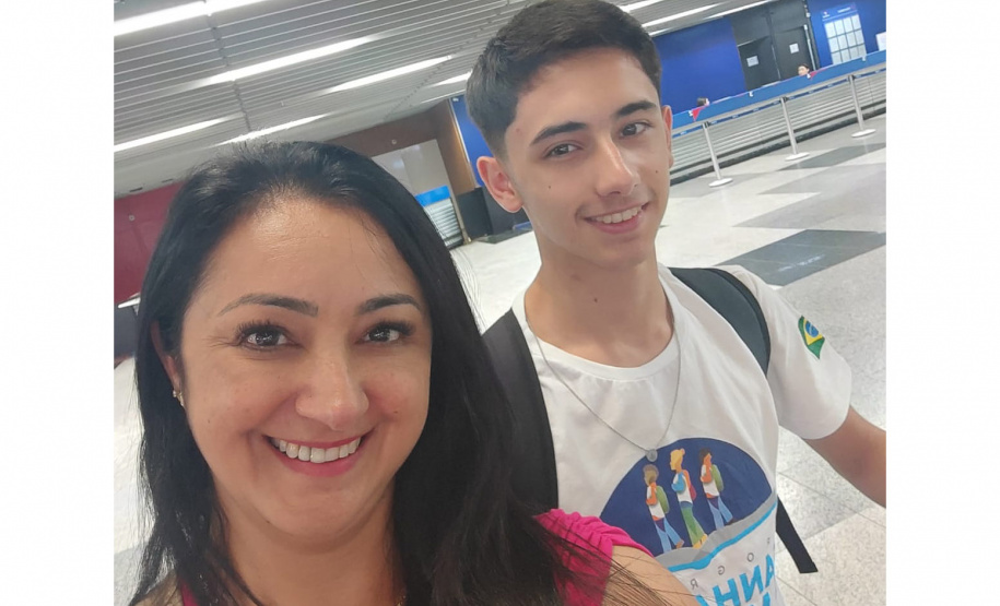 Saudade de casa: estudantes do Ganhando o Mundo vão passar o primeiro Dia das Mães fora do Brasil