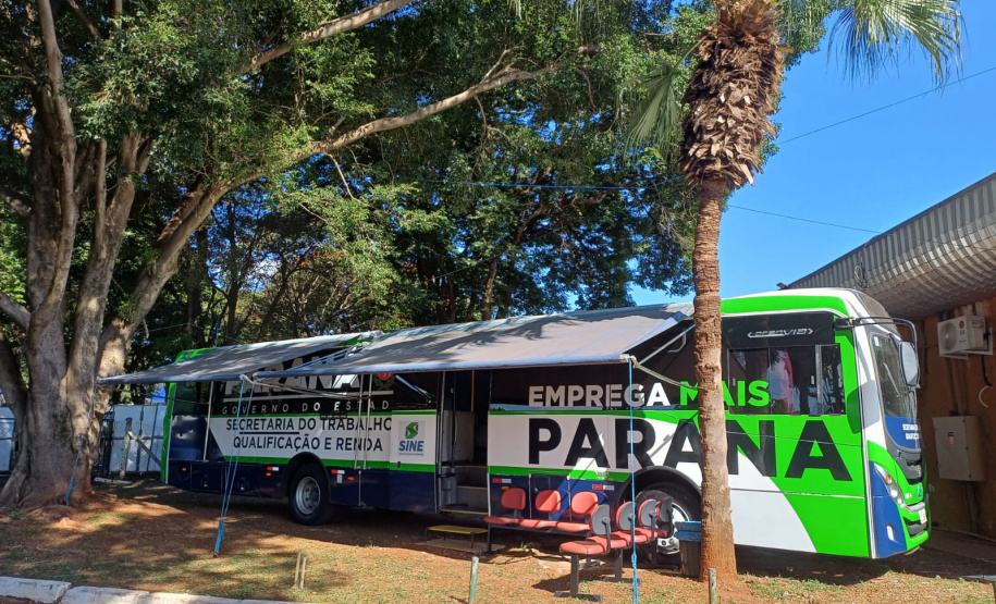 SETR ÕNIBUS EMPREGA MAIS PARANÁ